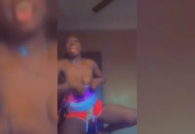 Pornô: Ijeoma dévoile ses seins dans une courte vidéo