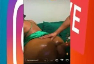 Pornografia amadora: Gugu bunda grande ébano estrela do Instagram bunda grande massagem com óleo