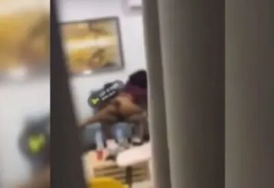 Vídeo pornô quente: Garota Lekki do Facebook transando com meu cara